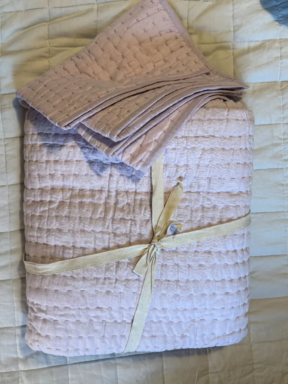 Quince European Linen Cotton Stitch Quilt Set in Orchid – Full/Queen